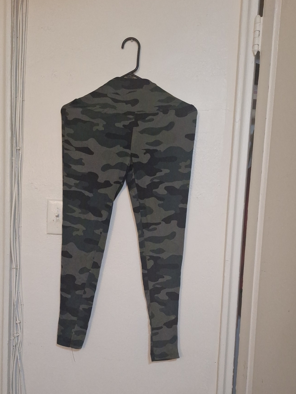 Women's Camo Leggings - Green Camouflage